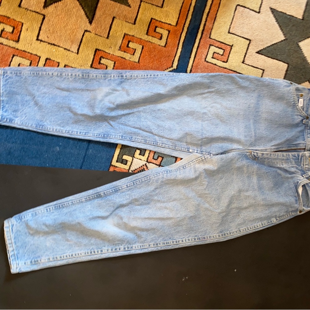 Lee Women's Relaxed Fit Light Blue Jeans